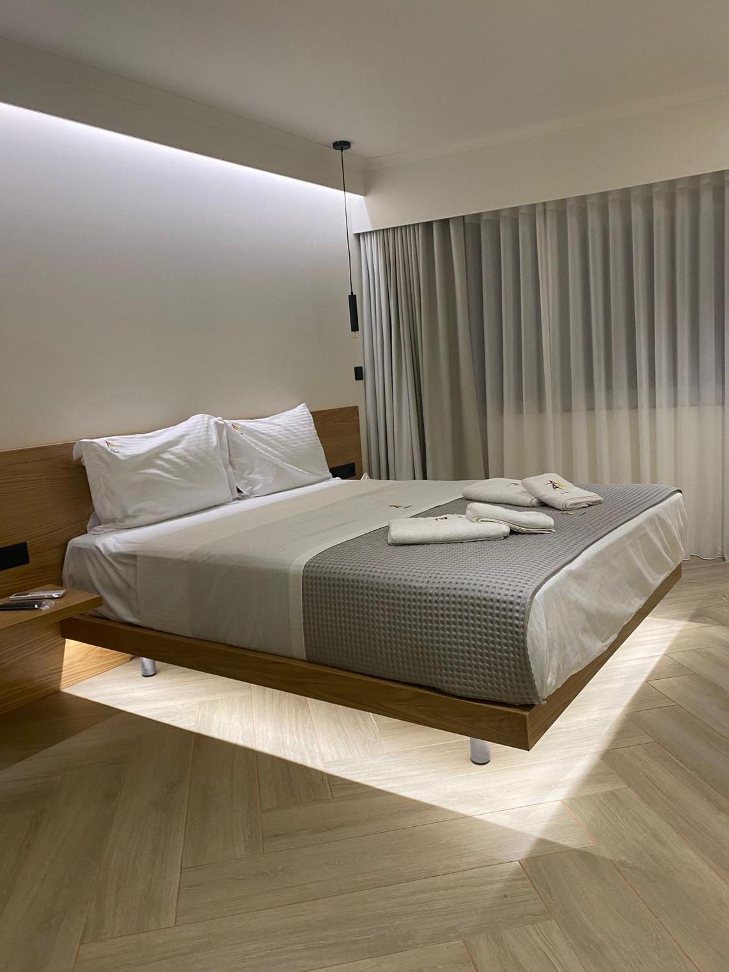 Aparthotel Triple A - Near Ermou Shopping Street - Family Hospitality - Free Parking! Atény Exteriér fotografie