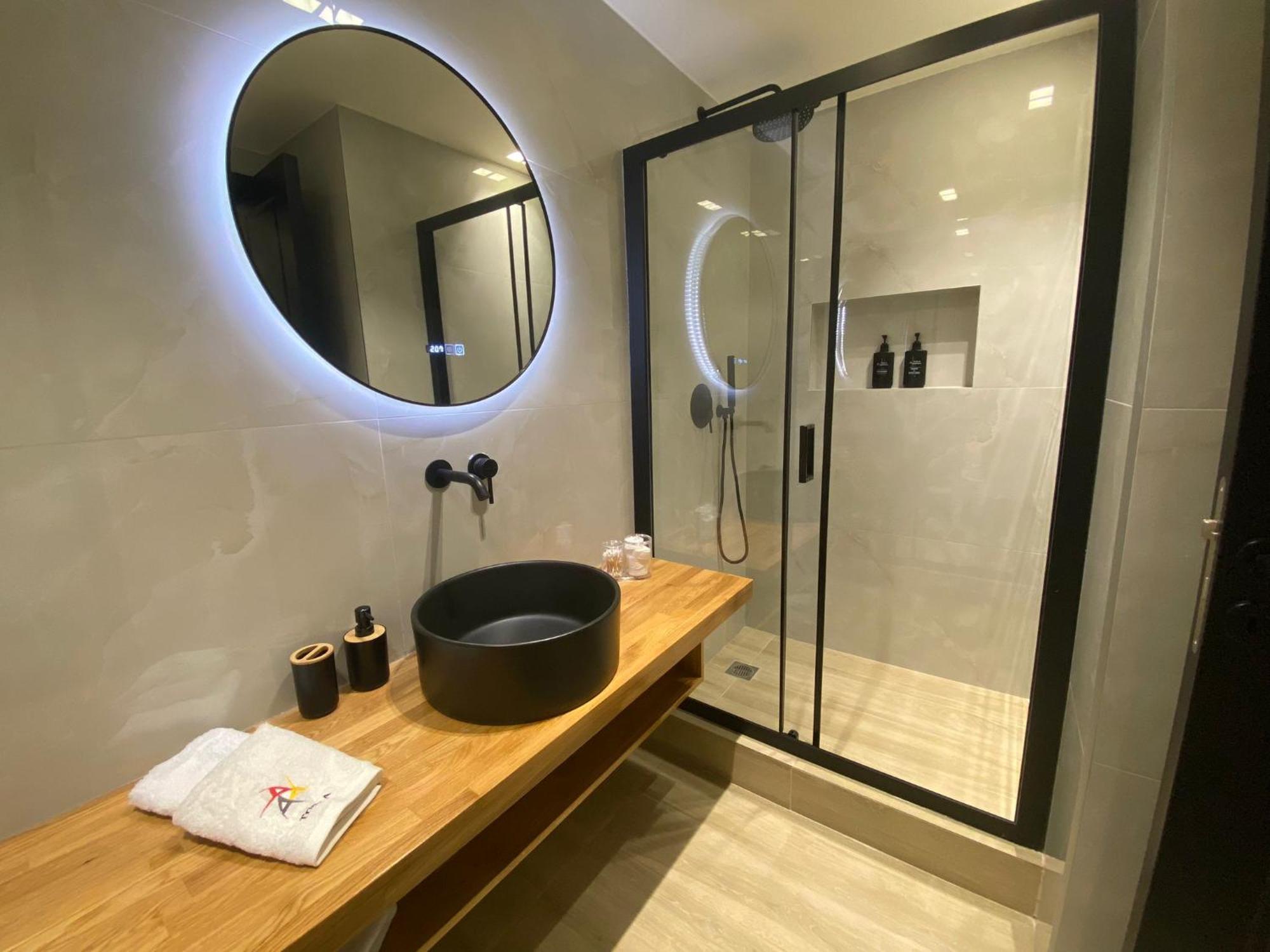 Aparthotel Triple A - Near Ermou Shopping Street - Family Hospitality - Free Parking! Atény Exteriér fotografie